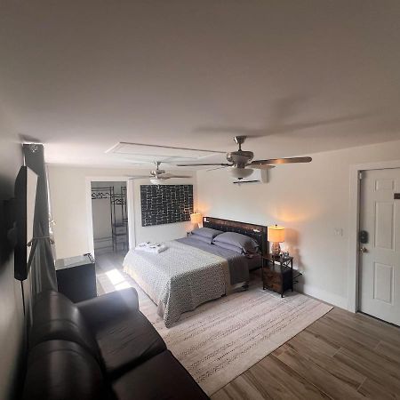 Carlton Guest House Fort Lauderdale Exterior photo