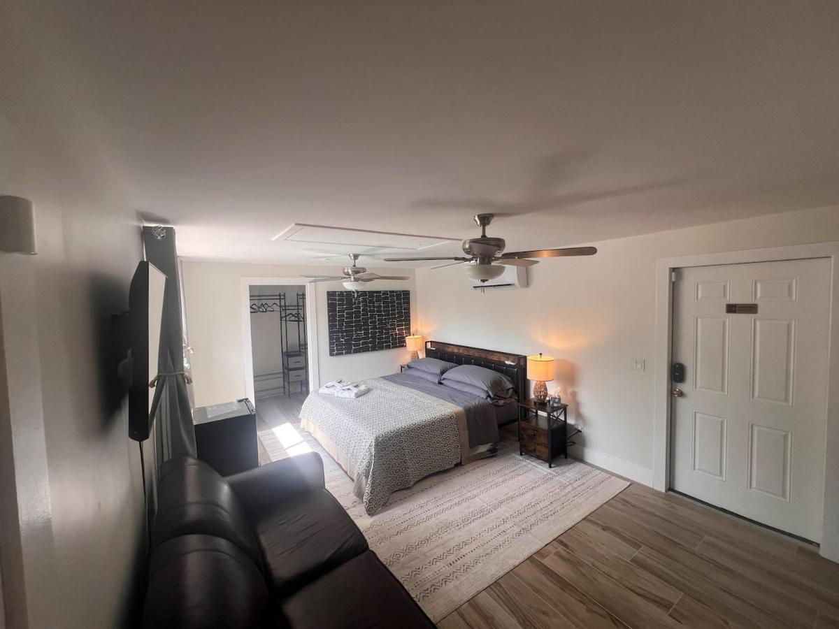 Carlton Guest House Fort Lauderdale Exterior photo